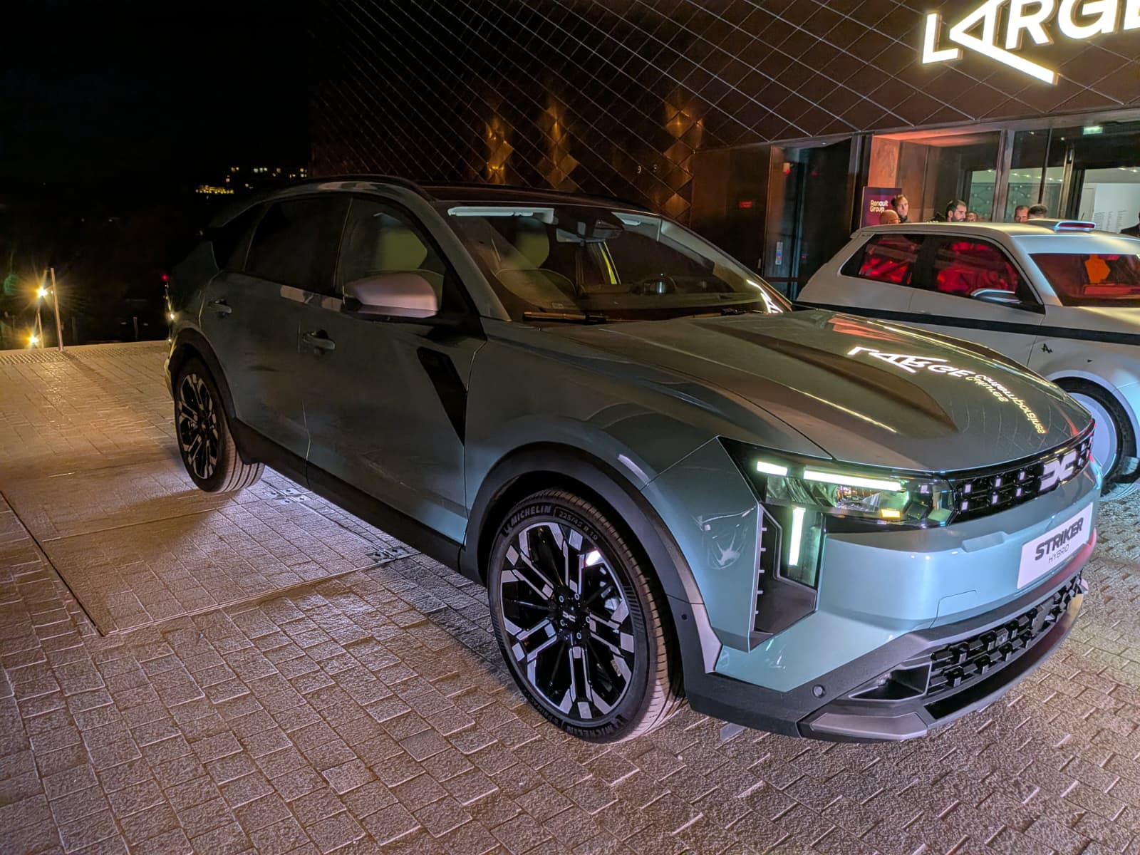 Dacia Striker va ocupa poziția dintre Duster și Bigster în gama constructorului