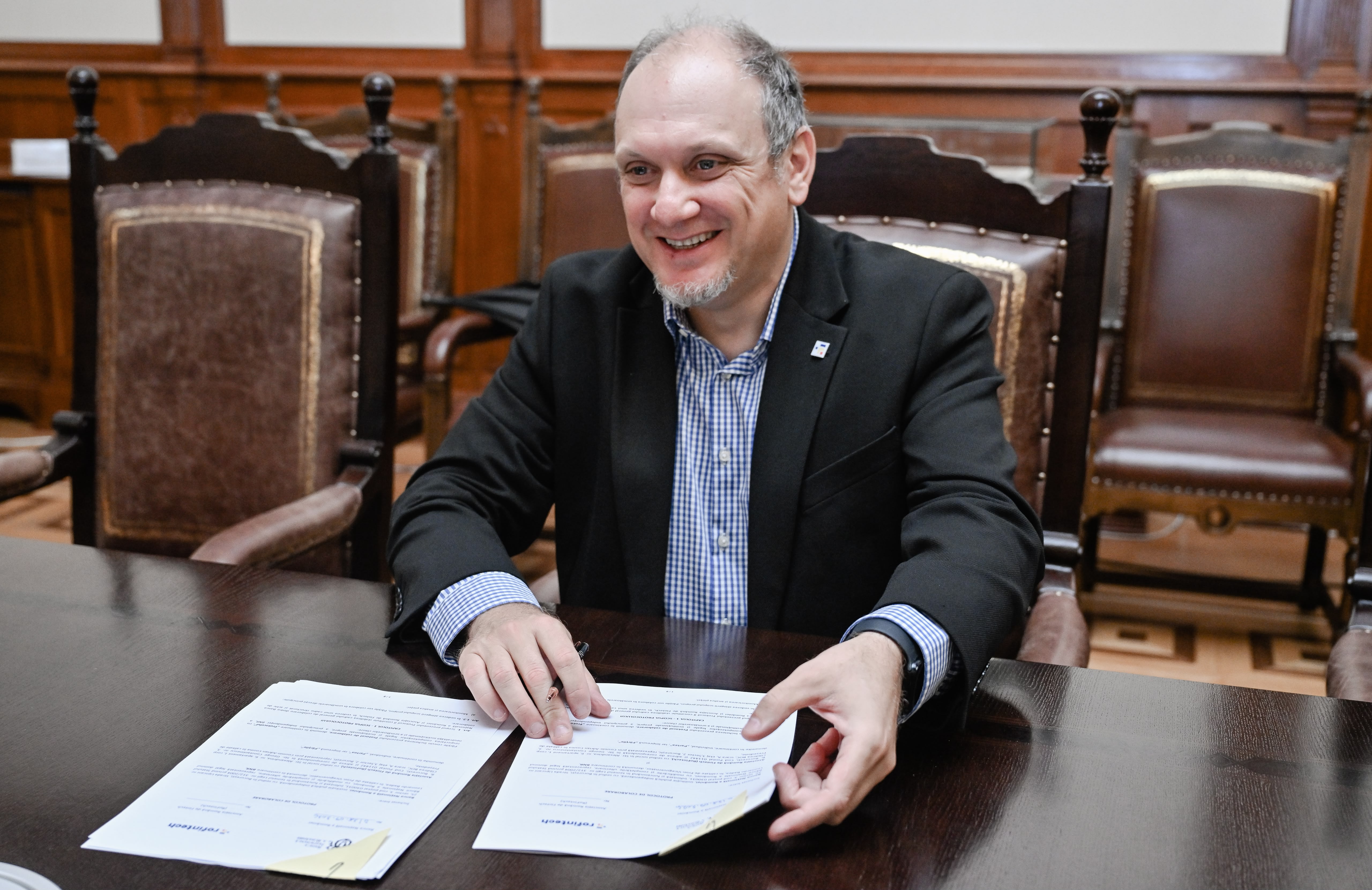 BNR și RoFintech semnează un protocol de colaborare pentru dezvoltarea serviciilor financiare digitale