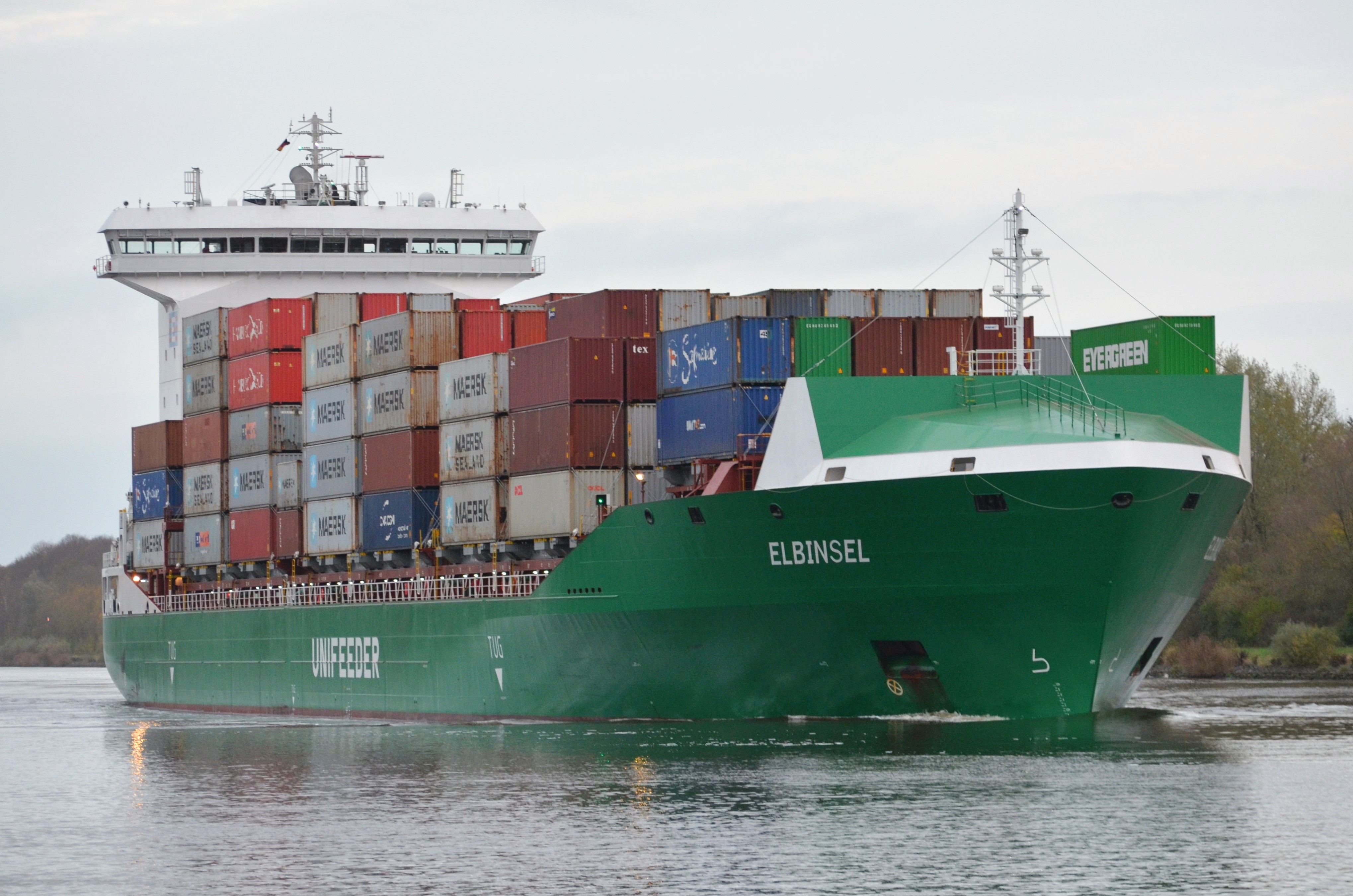 Analiza costurilor pentru unități de depozitare: cumpărarea versus închirierea unui container
