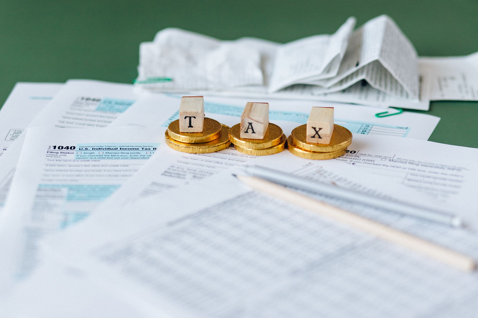 Analiza FMI: Împrumuturile externe nu garantează creșterea economică fără instituții solide