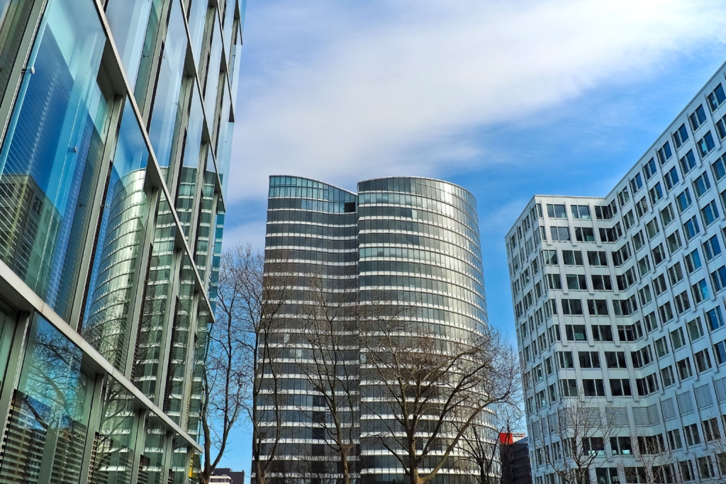 China Investment Corporation pregătește ieșirea de pe piața imobiliară din România prin vânzarea Logicor