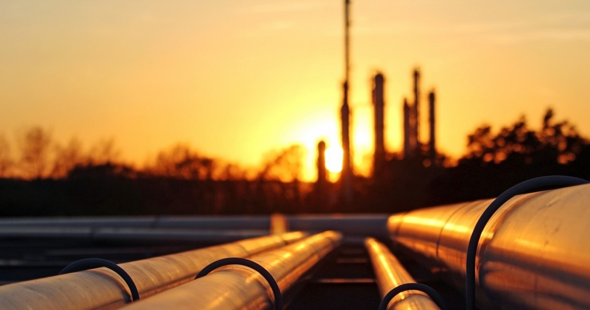 IEA va elibera peste 400 de milioane de barili de petrol din rezervele strategice