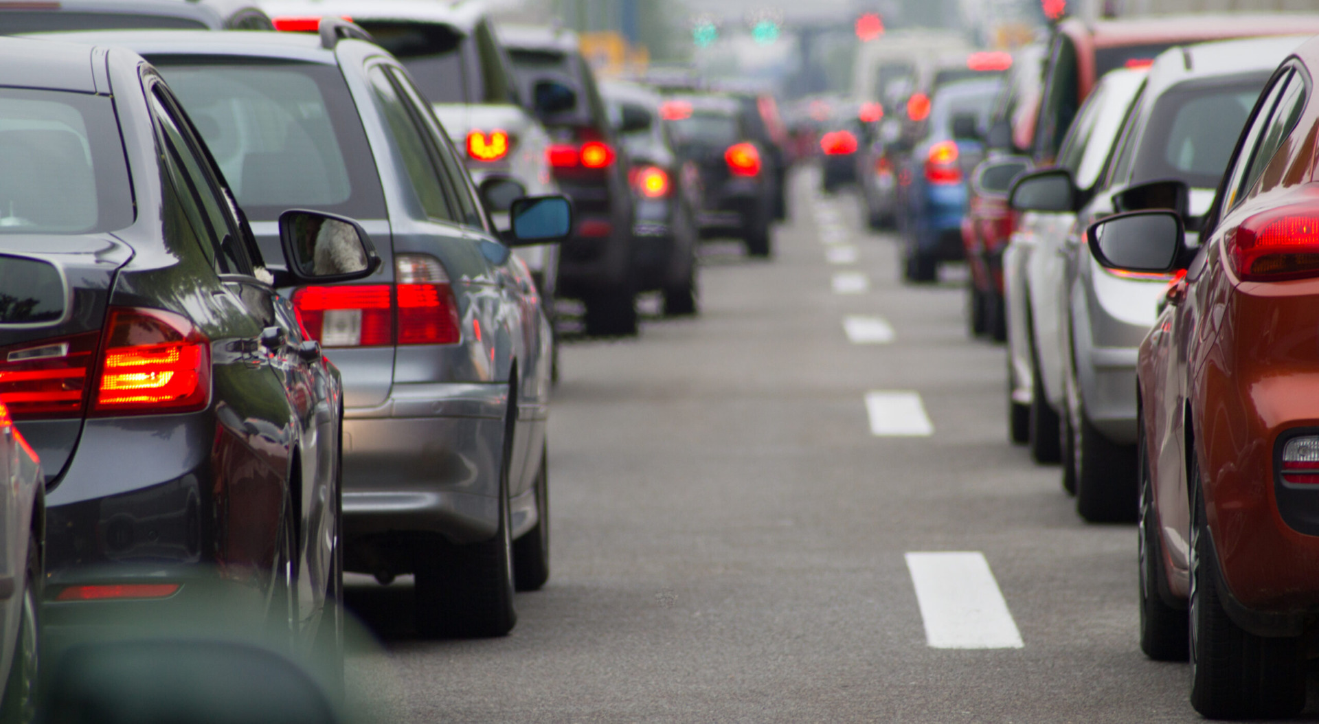 Germania și Franța negociază un acord pentru protejarea și sprijinirea industriei auto europene