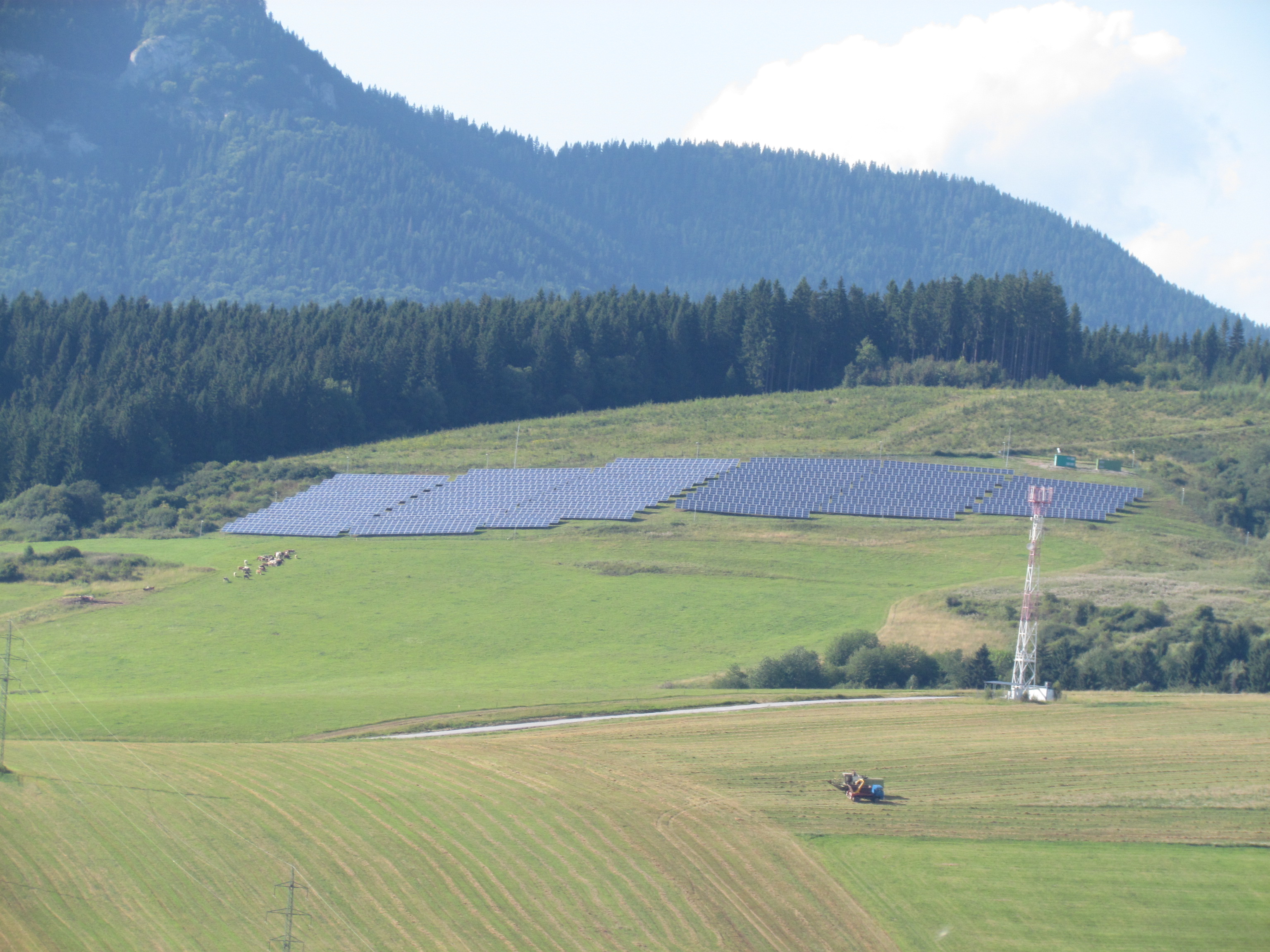 R.Power finalizează construcția parcului fotovoltaic Lazuri de 55 MWp în România