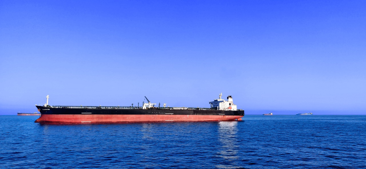 Prețul petrolului Brent a depășit pragul de 110 dolari pe baril pe fondul tensiunilor geopolitice globale
