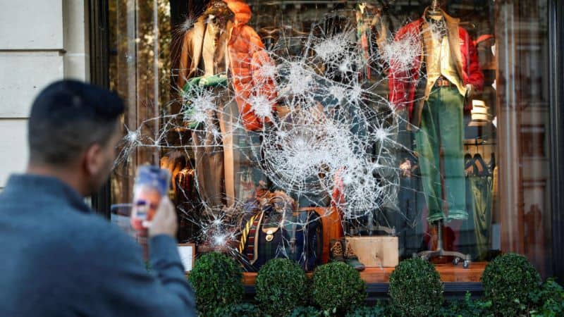 Impact economic masiv în Franța după violențe: pagubele pot atinge sute de milioane de euro