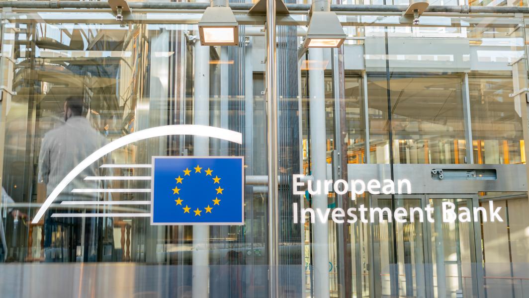Parteneriat între BEI și BCR Social Finance pentru finanțarea microîntreprinderilor din România