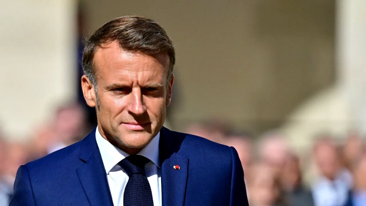 Emmanuel Macron în Orientul Mijlociu pentru securitatea energetică a Franței și reducerea prețurilor la combustibili