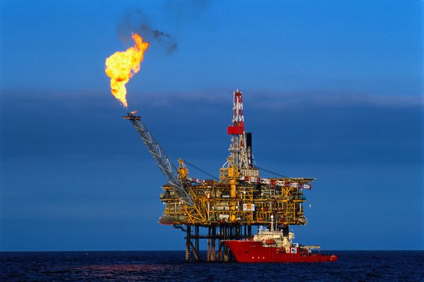 Egipt și Chevron semnează un acord de explorare și producție în zona offshore Lotus