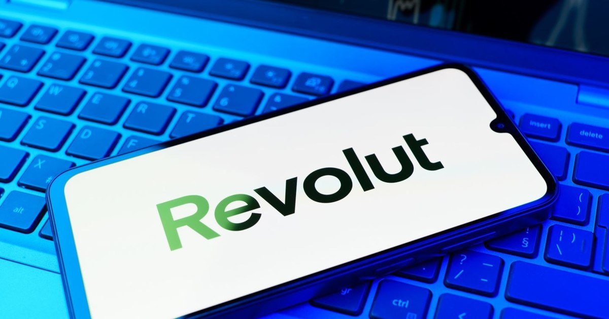 Interrupere de serviciu la Revolut: utilizatorii întâmpină dificultăți în accesarea conturilor și efectuarea plăților