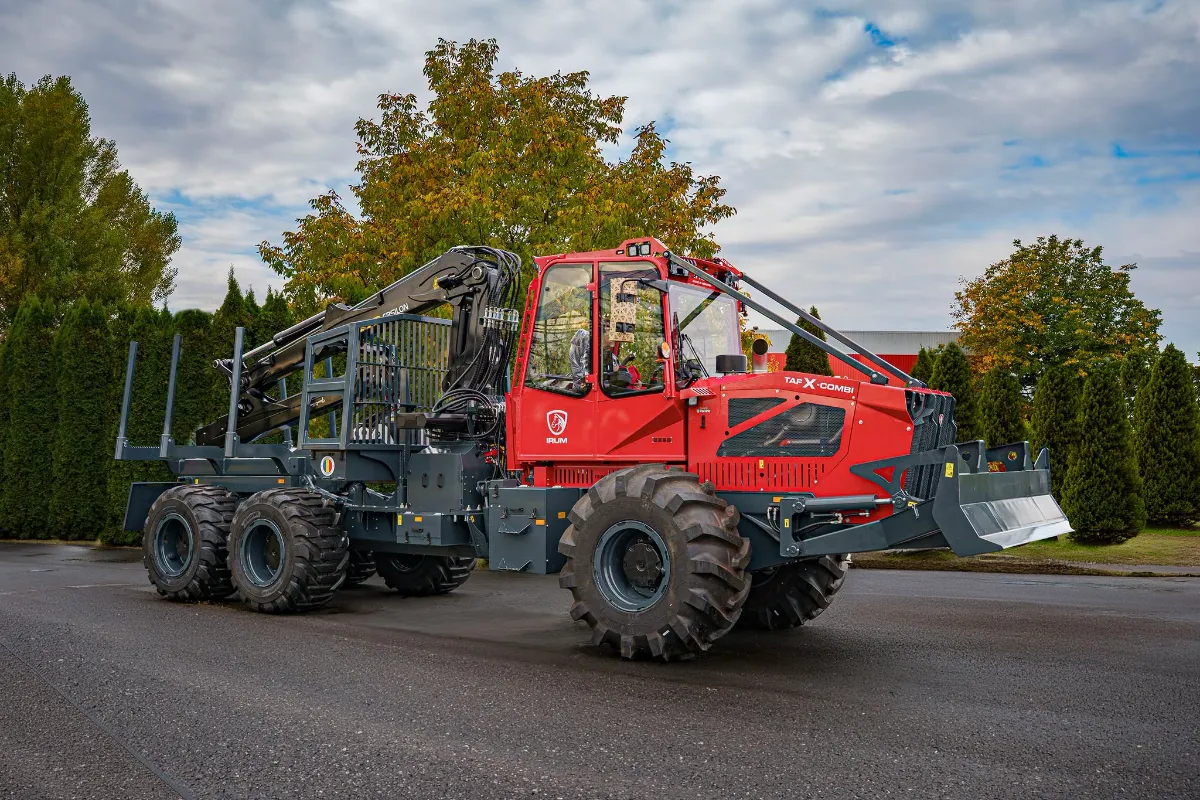 Producătorul IRUM Reghin lansează noul tractor forestier TAF-X Combi la târgul INTERFORST din München