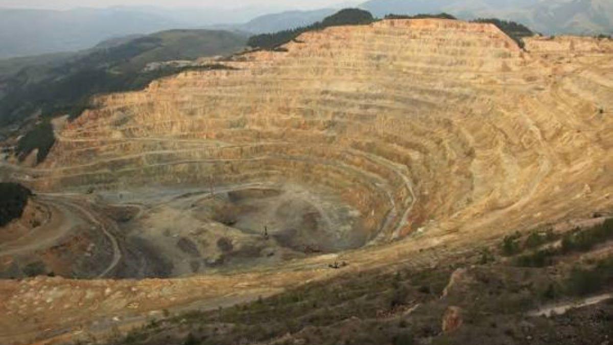 România exportă concentrat de cupru fără rafinare, pierzând valoare adăugată semnificativă