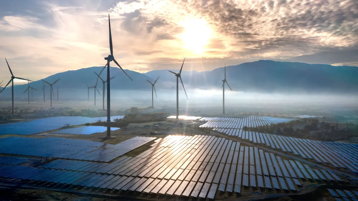 Eolienele câștigă teren în UE, în timp ce importurile de panouri solare scad, conform Eurostat