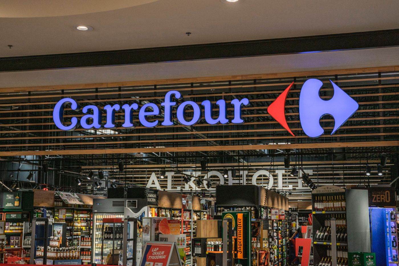 Acțiunile Carrefour au scăzut la Paris după revizuirea prognozelor financiare pentru 2026