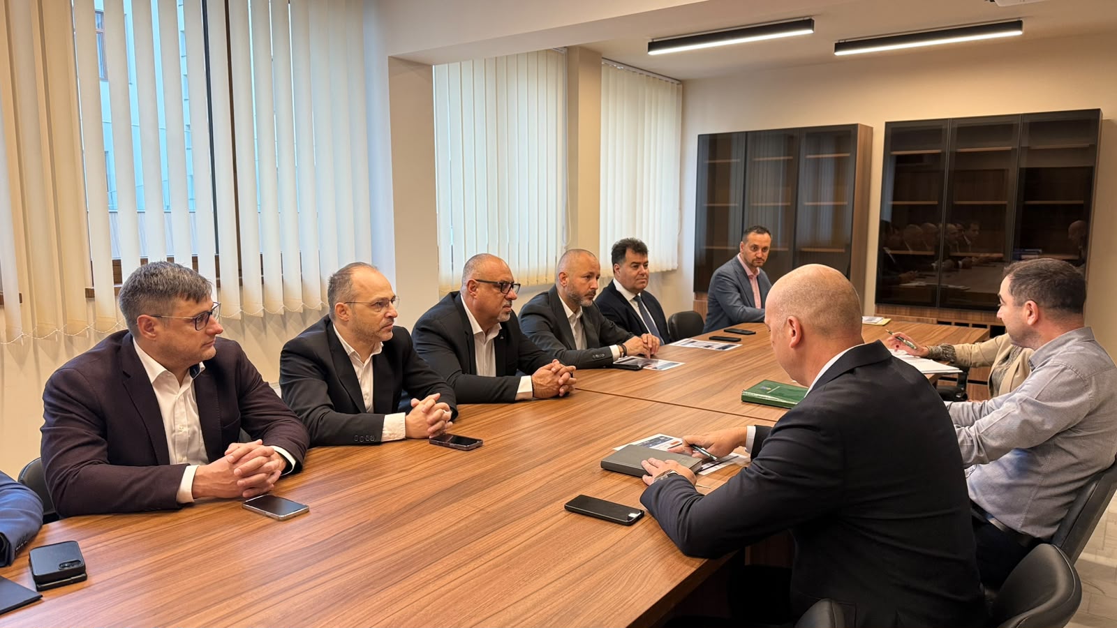 Transelectrica investește în infrastructura energetică din nordul Moldovei prin două proiecte majore
