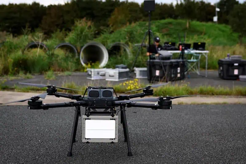 Statele europene analizează extinderea atribuțiilor companiilor de utilități pentru neutralizarea dronelor