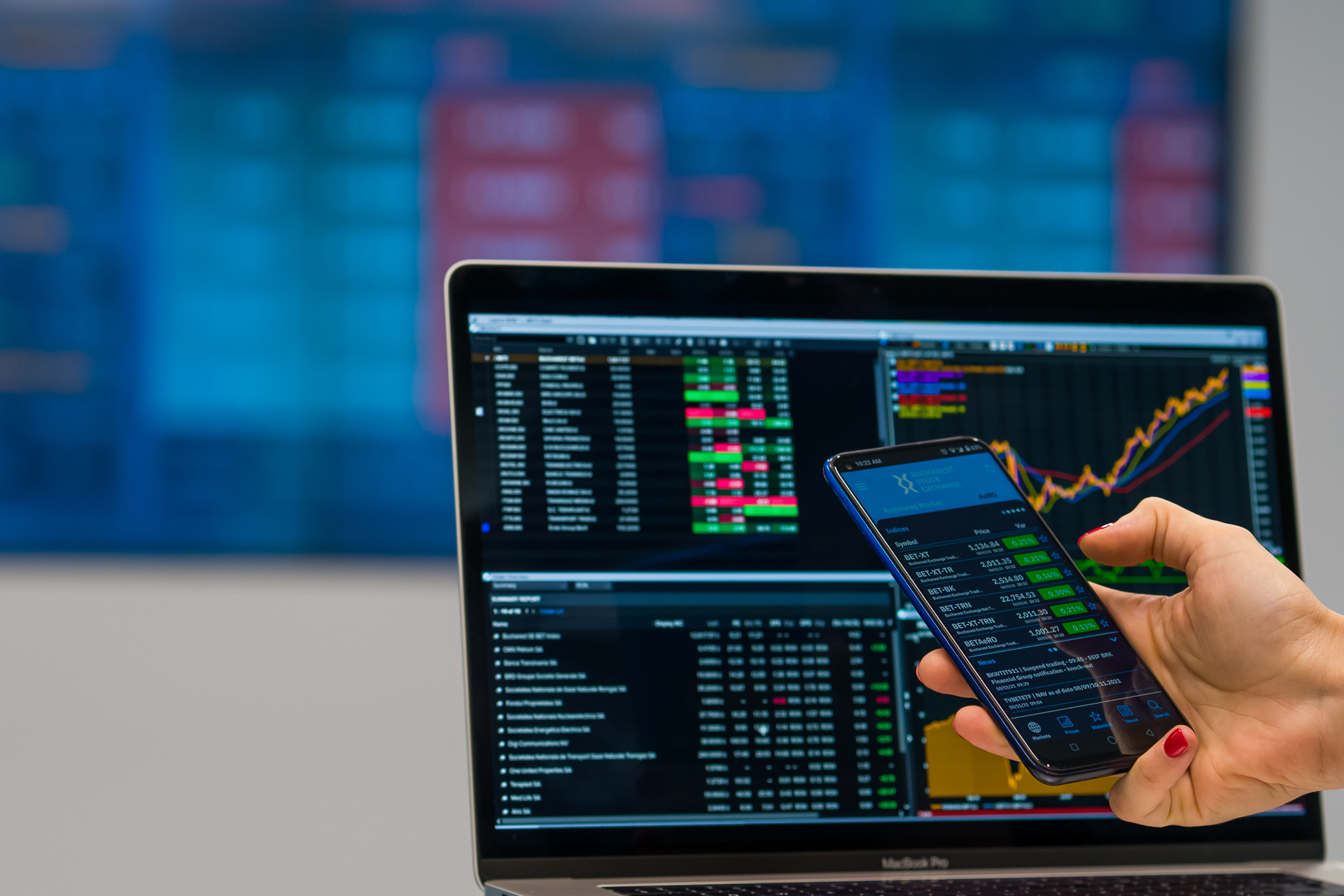 Bursa de Valori București traversează o perioadă de corecție, indicele BET fiind sub maximul istoric cu 12,1%