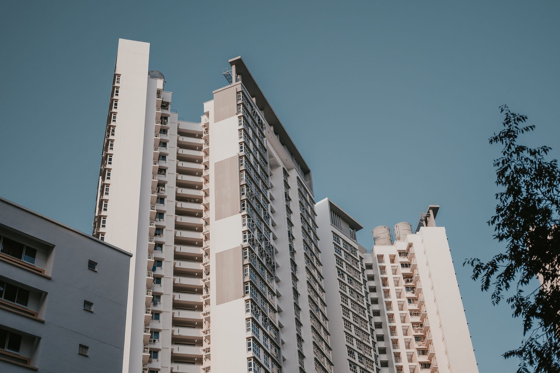 Piața imobiliară din România: Numărul tranzacțiilor a scăzut cu peste 32% în trimestrul al treilea anului 2026