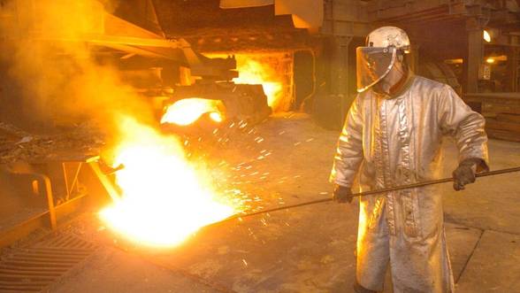 Statele UE susțin acordarea de certificate gratuite de poluare pentru a proteja industriile grele