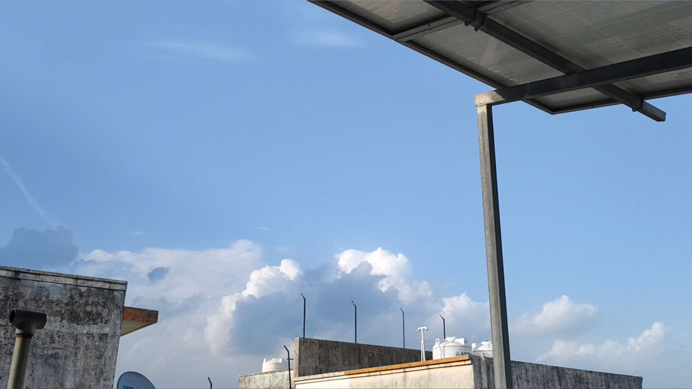 Utilizarea suprafețelor urbane pentru producția de energie solară în Europa