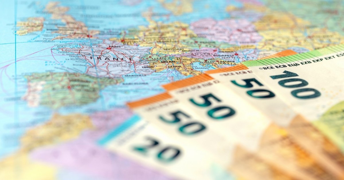 Analiză: România se situează la nivelul inferior al salariilor minime în Uniunea Europeană în 2026