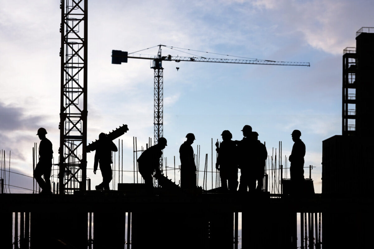 Creștere semnificativă a volumului lucrărilor de construcții în primele șapte luni ale anului 2026