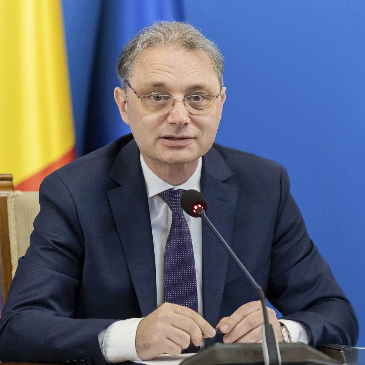 Premierul Luca Niculescu are o agendă intensă: discuții cu BNR și cu mediul de afaceri
