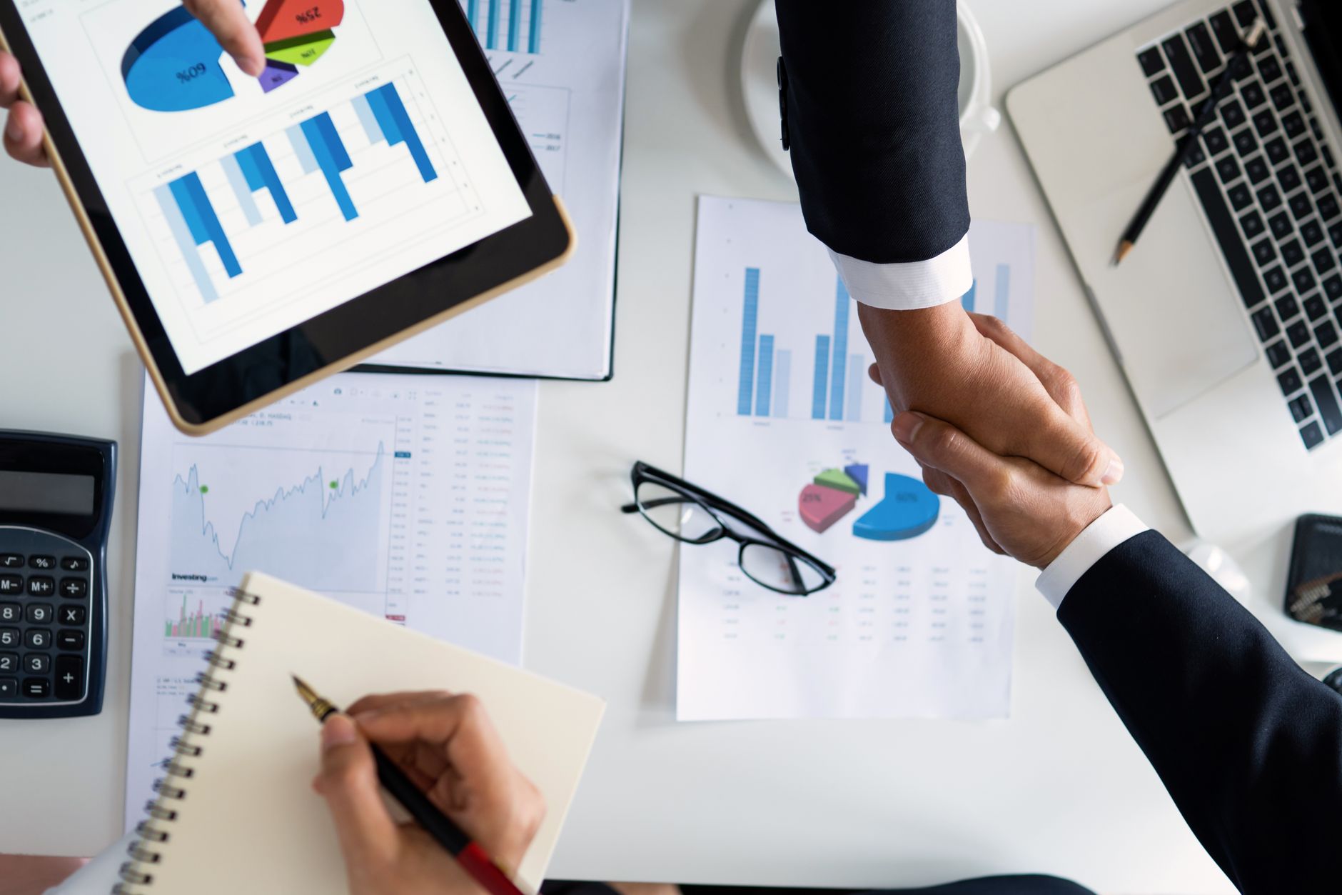 Prognoza PwC: Creșterea salariilor în România va încetini progresiv până în 2027