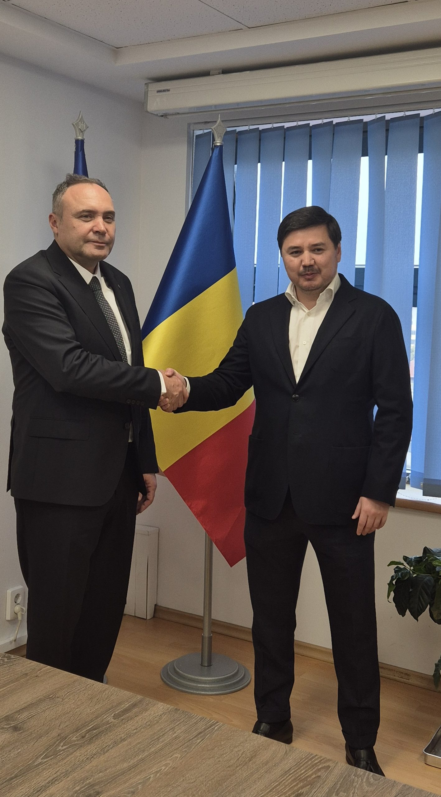 Ministerul Energiei și KMG International discută importul de țiței din Kazahstan și rafinarea acestuia în România