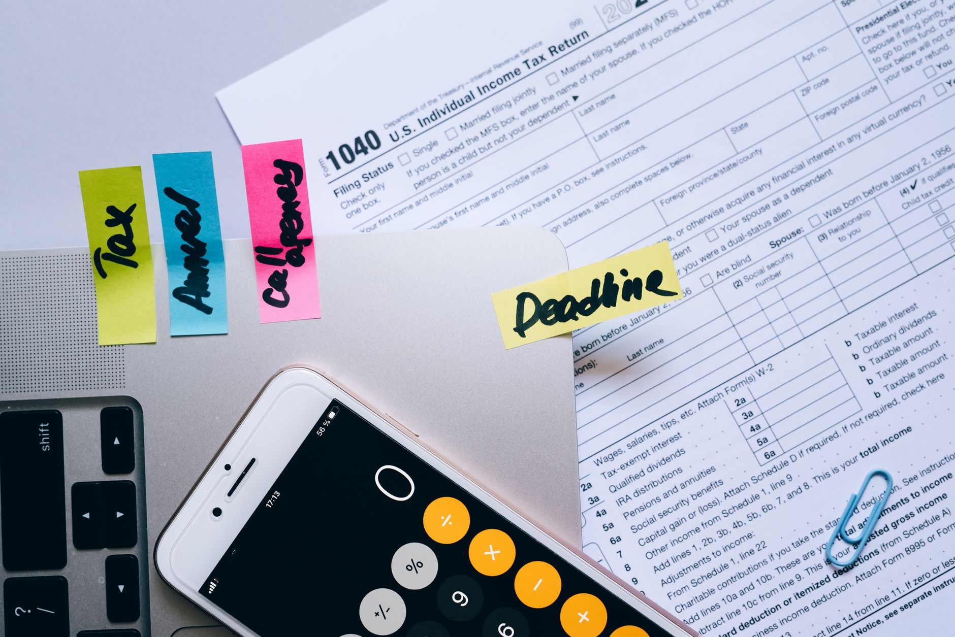 Scenarii pentru 2027: posibile majorări de pensii și creșteri ale impozitului pe salarii