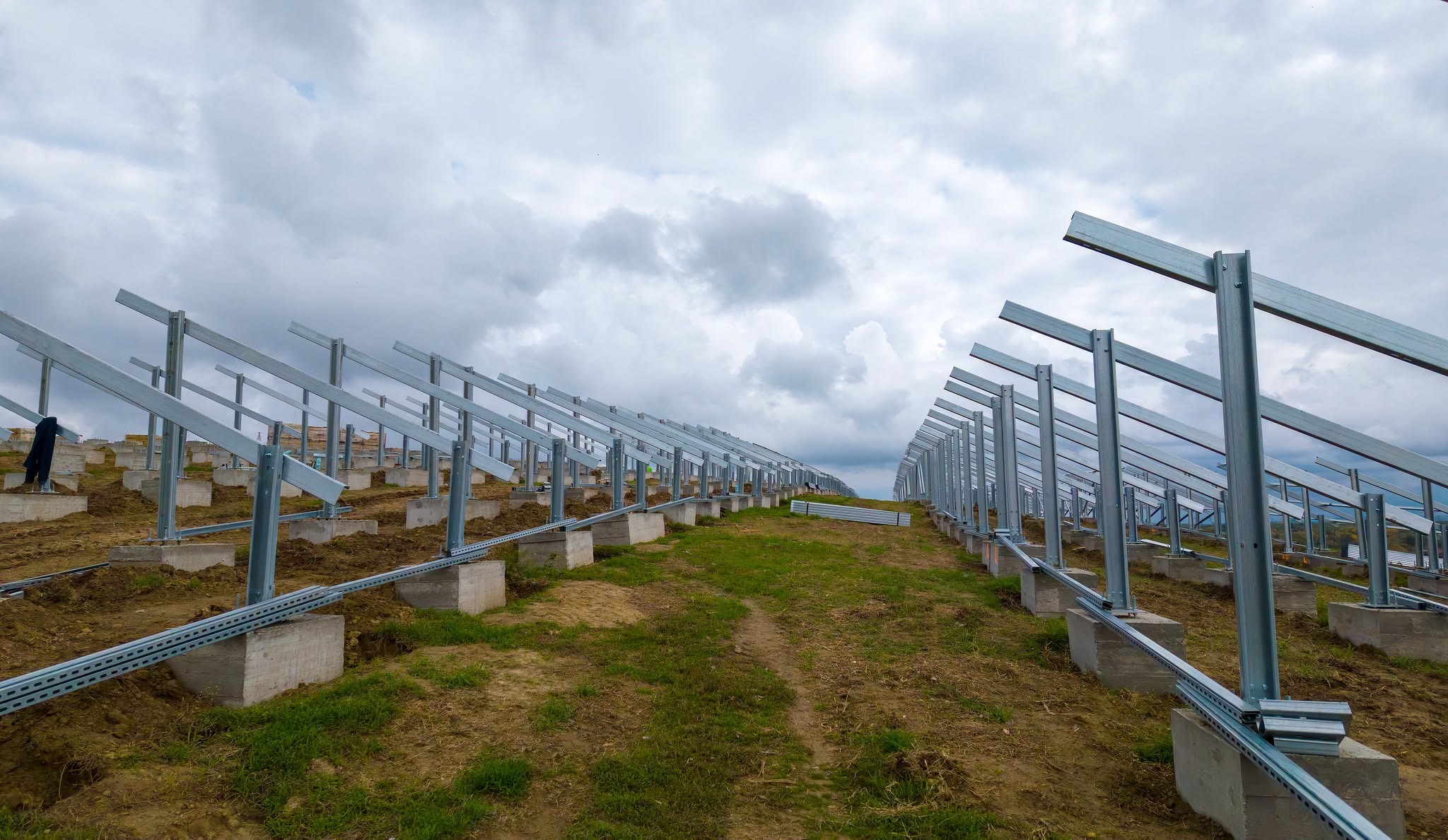 Primăria Galați construiește un parc fotovoltaic de 25 de milioane de lei în zona Tirighina