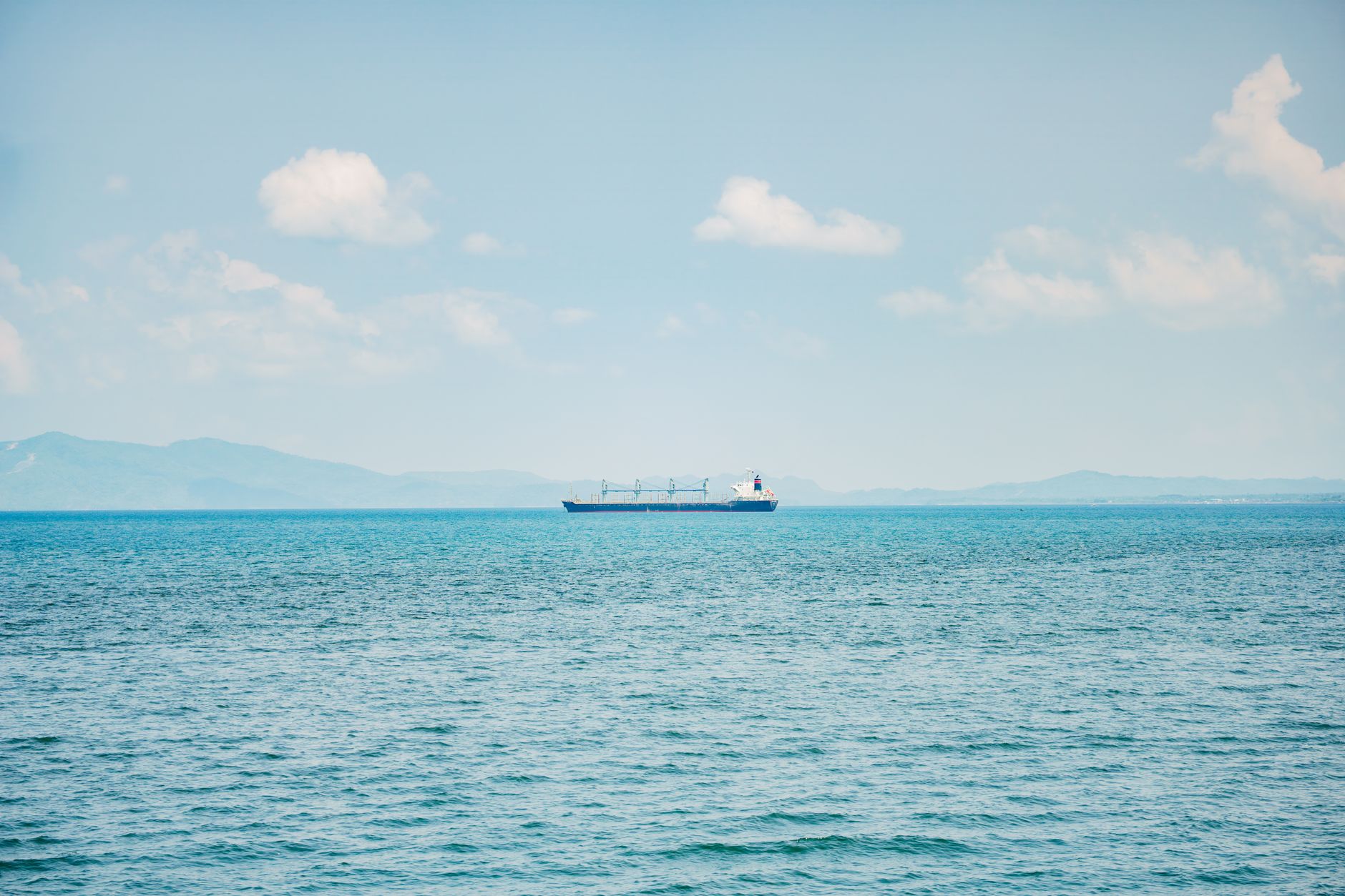 Creșterea costurilor asigurărilor navale în Marea Neagră va influența prețul combustibililor