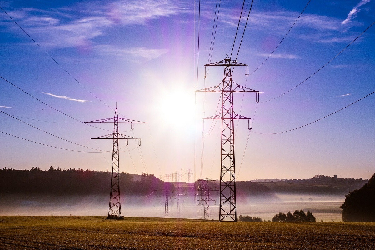 Preț record pentru transportul energiei din Bulgaria în România: 8,87 euro pe MWh