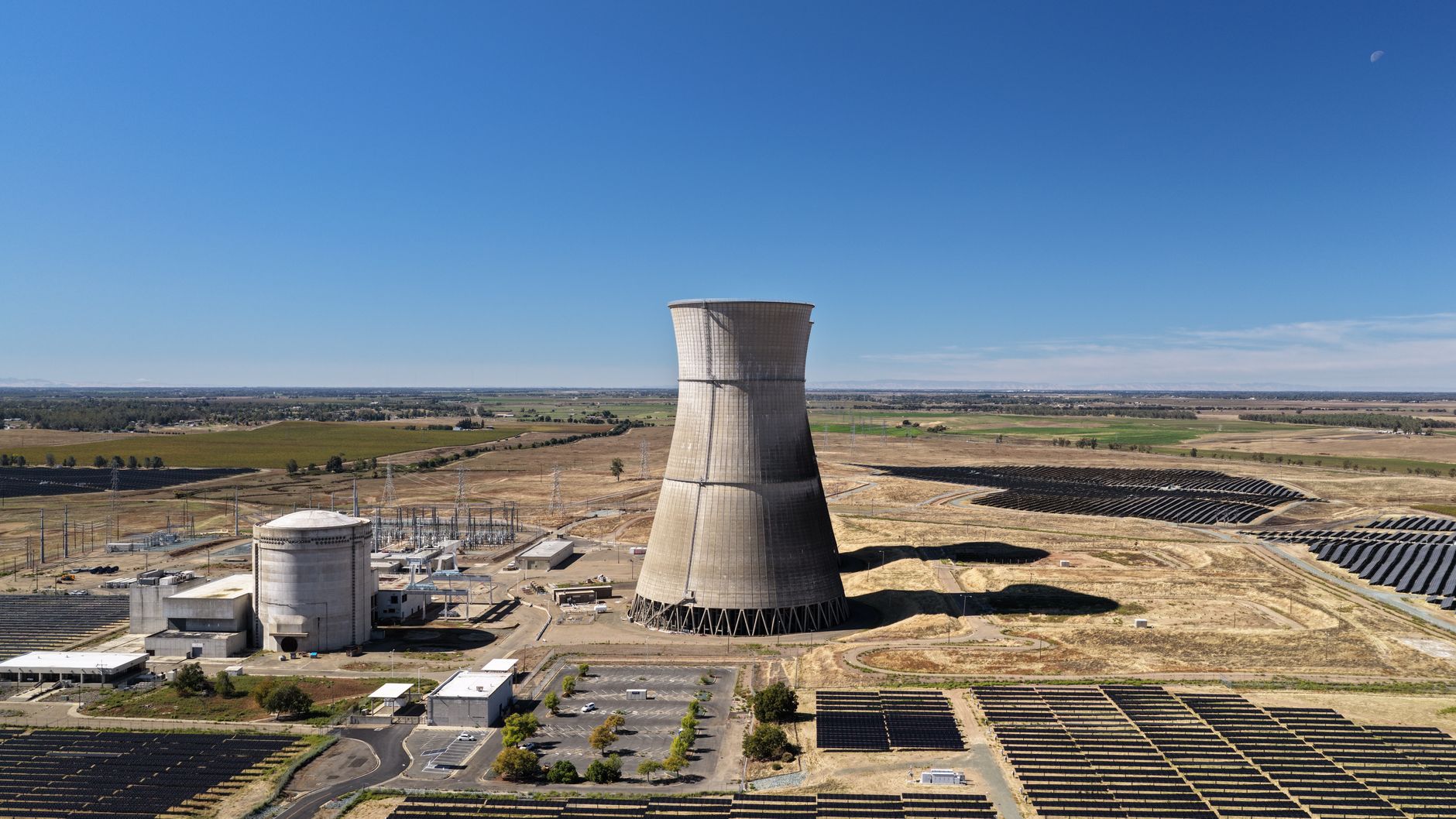 Un reactor de la Cernavodă ar putea fi repornit la începutul lunii noiembrie, conform lui Cristian Bușoi