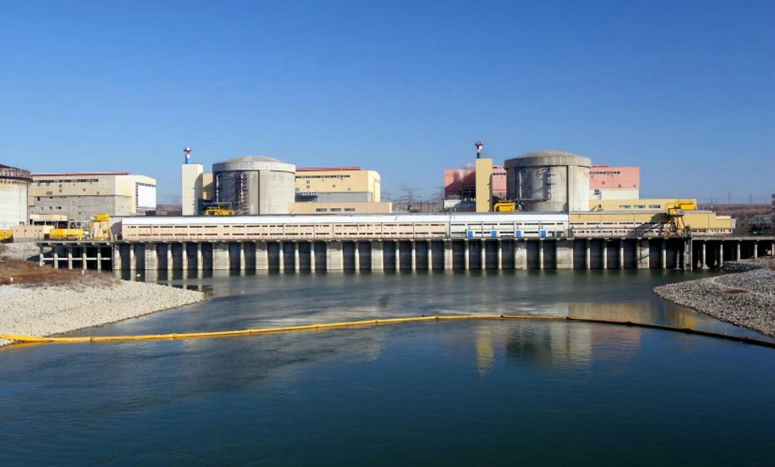 Starea de alertă la Centrala Nucleară Cernavodă este prelungită cu o lună din cauza deficitului de apă