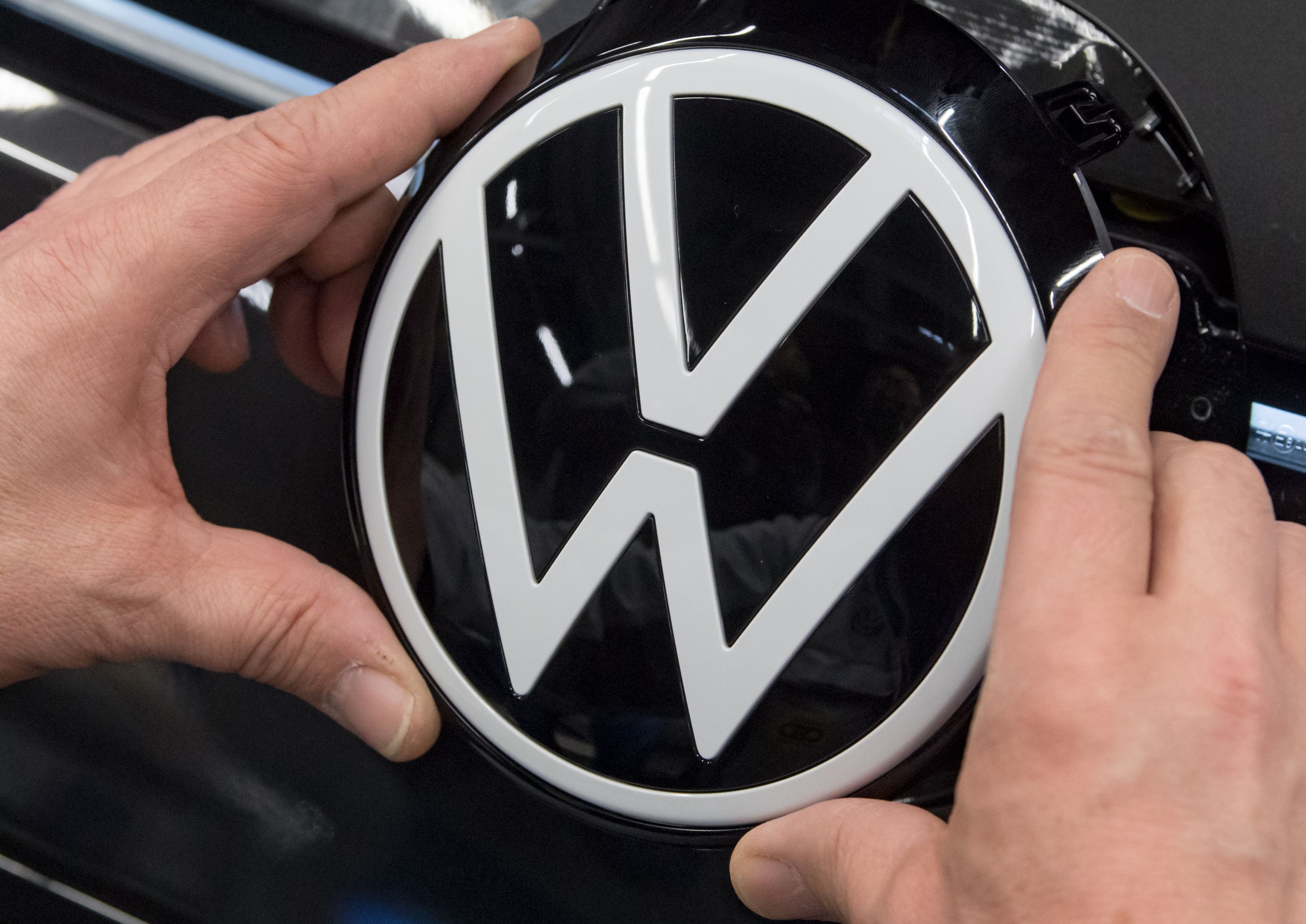 Volkswagen raportează pierderi masive de 5,9 miliarde de euro și pregătește restructurări majore