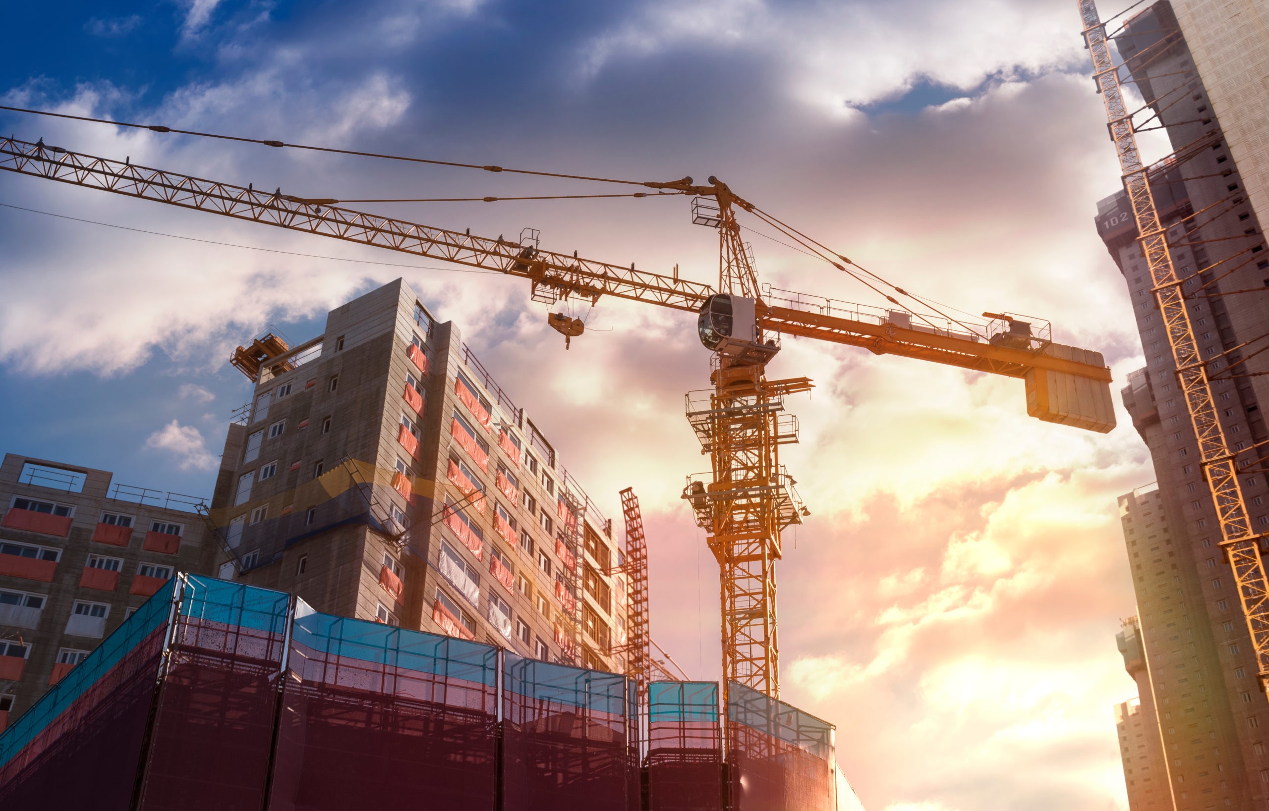 Activitatea în construcții sub presiune: Autorizațiile pentru locuințe au scăzut cu 15,5% în 2026