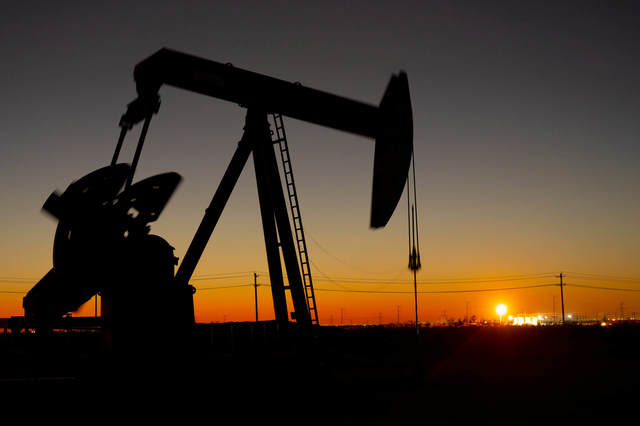 AIE avertizează: Sistemul mondial de rafinare a petrolului este împins la limită
