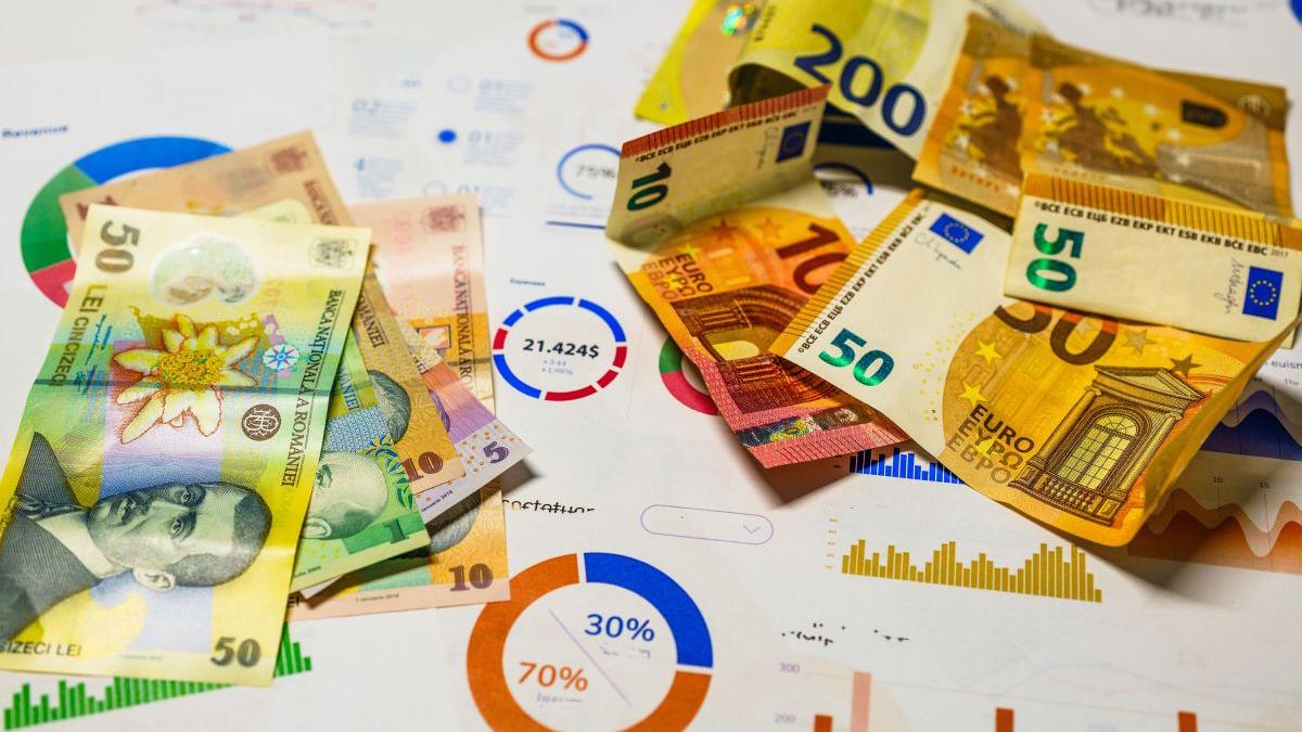 România se împrumută pentru a plăti dobânzi: rectificarea bugetară nu rezolvă problemele structurale