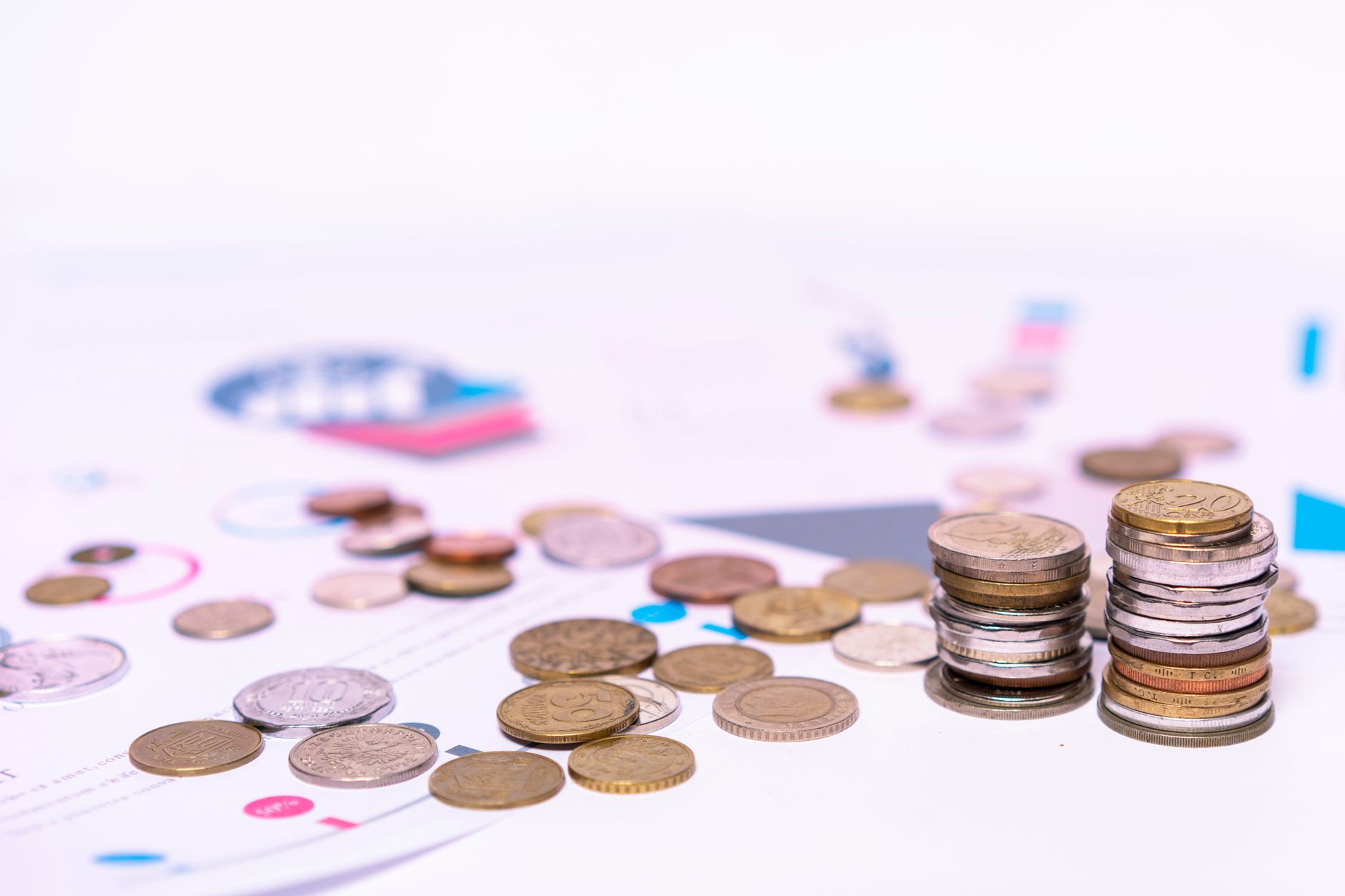 Ministerul Finanțelor lansează noi titluri de stat FIDELIS în noiembrie. Dobânzi de 7,75% în lei și 6,60% în euro