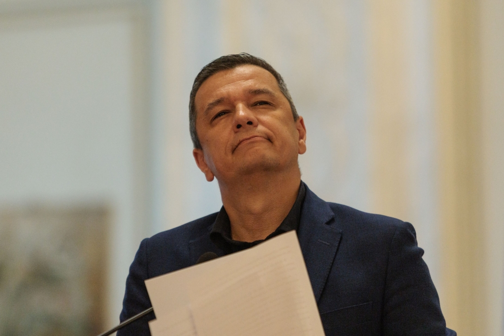 Sorin Grindeanu solicită explicații de la Fitch după avertismentul privind riscul de retrogradare în categoria „junk”