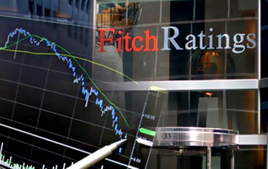 Avertisment de la Fitch: Criza politică din România pune în pericol ratingul suveran al țării