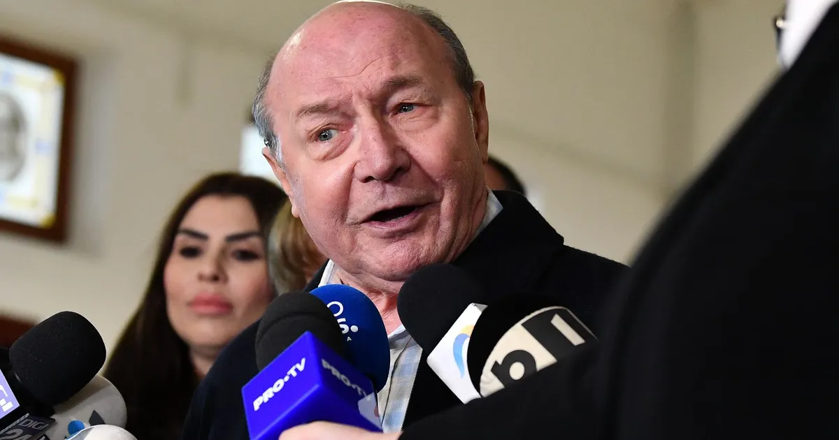 Traian Băsescu avertizează asupra prețurilor la petrol și propune reducerea cheltuielilor statului