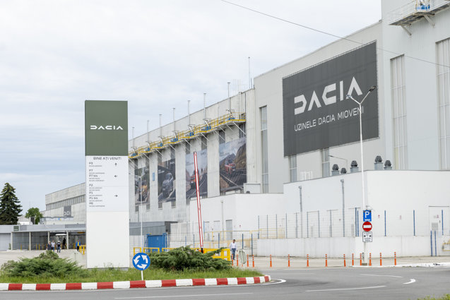 Dacia investește într-o centrală solară de 8,5 MW, cu implementare estimată până în 2028
