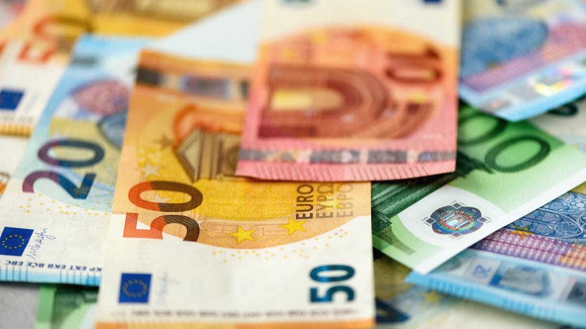 Grecia va majora salariul minim: creșterea veniturilor nete pentru angajați