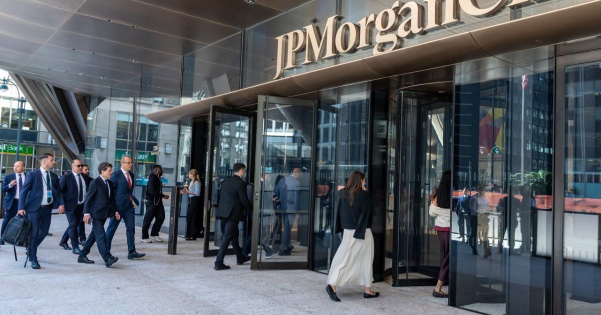 Nicușor Dan a prezentat planurile fiscale ale României în cadrul unei întâlniri la sediul JPMorgan