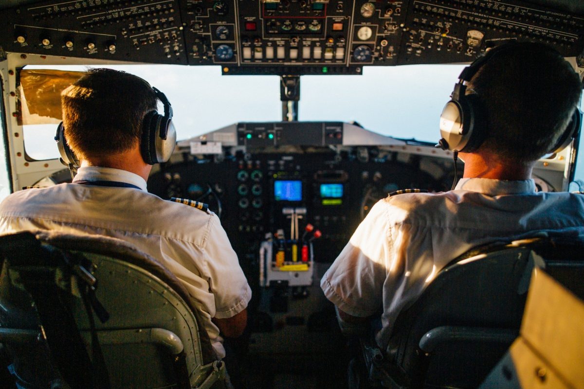 Creșterea masivă a prețului kerosenului amenință cu dublarea biletelor de avion din 2027