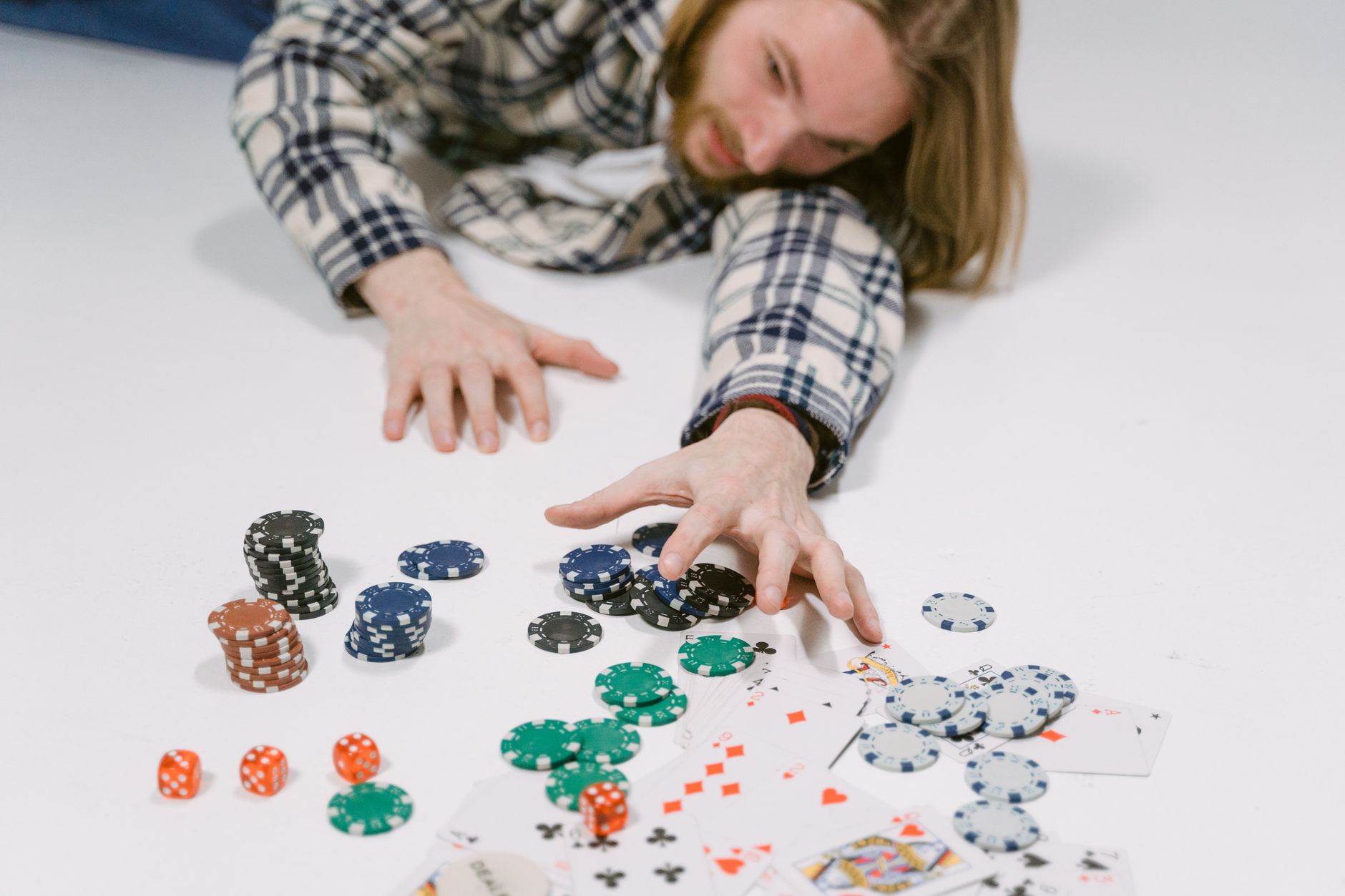Evoluția industriei iGaming în România: impactul digitalizării, al reglementărilor și al noilor tehnologii