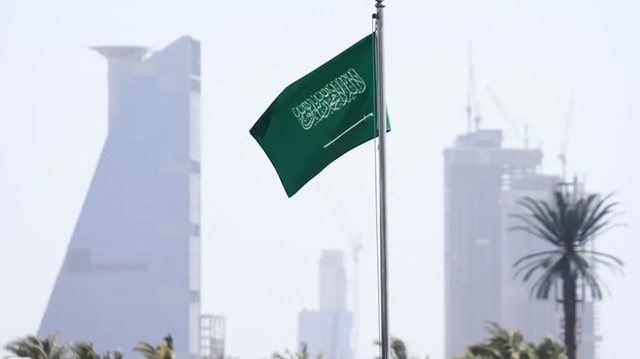 Arabia Saudită reluiește conductele petroliere Est-Vest, pregătind reluarea exporturilor prin portul Yanbu