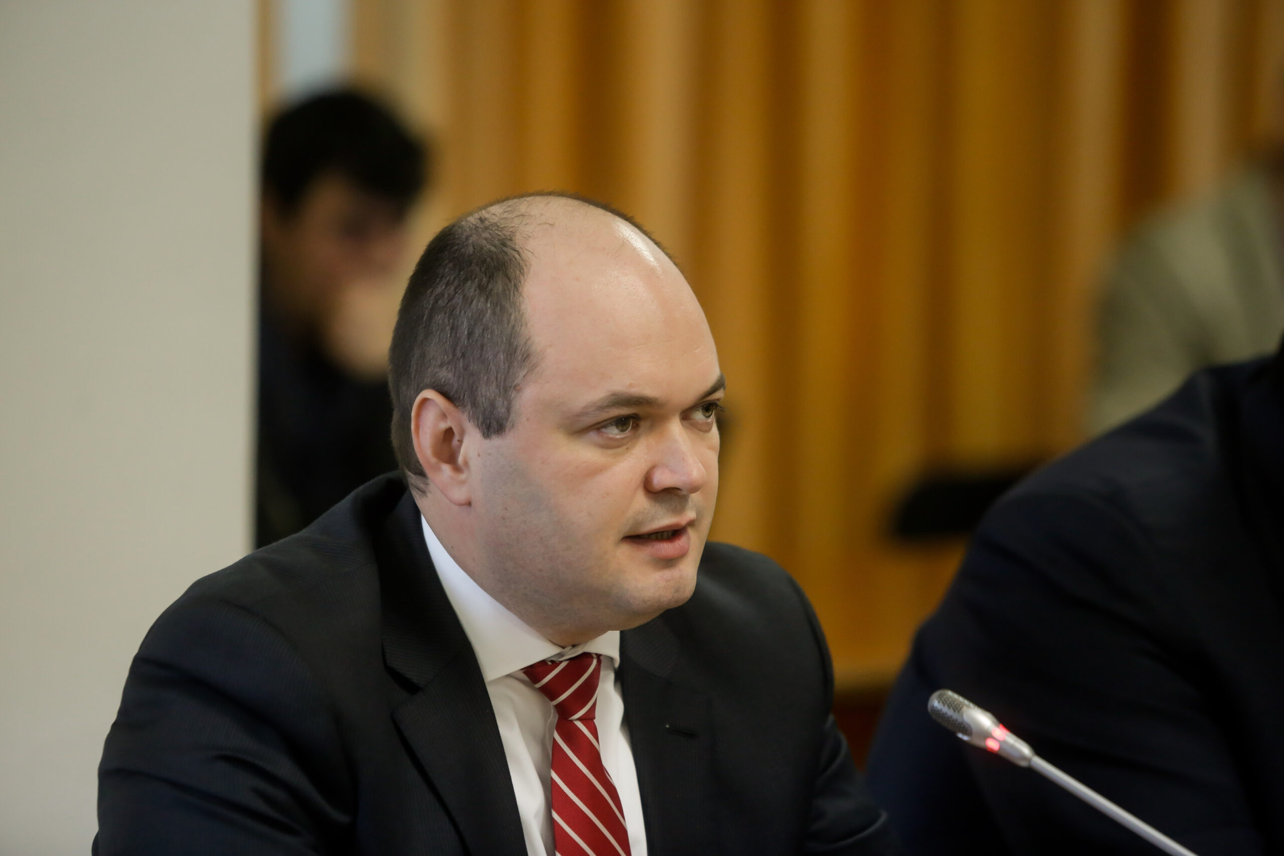 Ionuț Dumitru: Indicatorii bugetari nu justifică o retrogradare a ratingului României în categoria junk